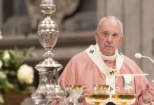 Photo of El papa Francisco anula el “secreto pontificio” en casos de abusos sexuales por parte del clero