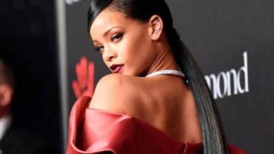 Photo of Rihanna alborota las redes sociales posando en topless