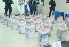 Photo of Ocupan 263 paquetes de “cocaína” en las costas de Barahona; detienen dos personas