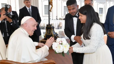 Photo of ¿Esperarías hasta despues del matrimonio para tener sexo con tu pareja, como pidió el Papa Francisco?