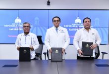 Photo of Salud Pública y Colegio Médico firman acuerdo que contempla pagos por antigüedad