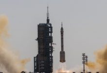 Photo of China lanza con éxito a su estación espacial la misión tripulada Shenzhou-17